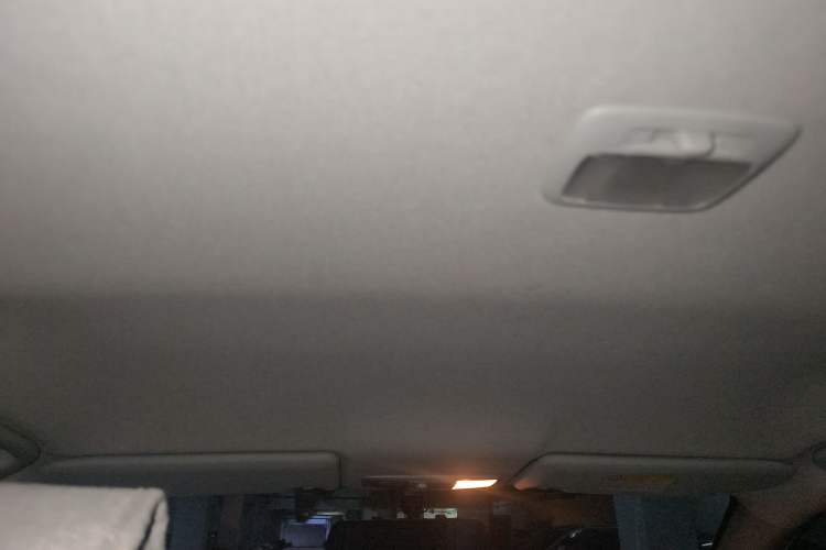 Used Mitsubishi ASX 2013 2.0L CVT Two-Wheel Drive Elite Edition Headliner