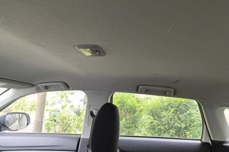 Used Mitsubishi ASX 2013 2.0L CVT Two-Wheel Drive Elite Edition Headliner