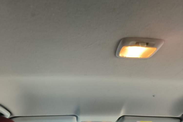 Used Mitsubishi ASX 2013 2.0L CVT Two-Wheel Drive Elite Edition Headliner