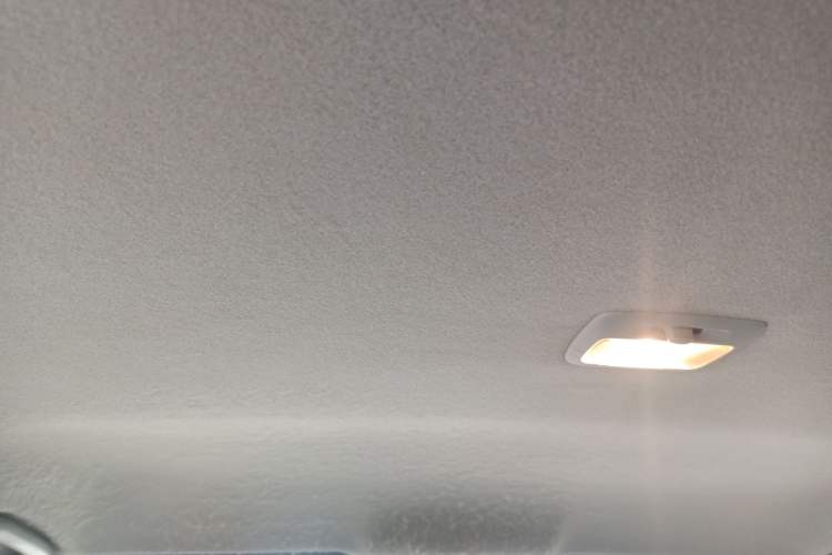Used Mitsubishi ASX 2013 2.0L CVT Two-Wheel Drive Elite Edition Headliner