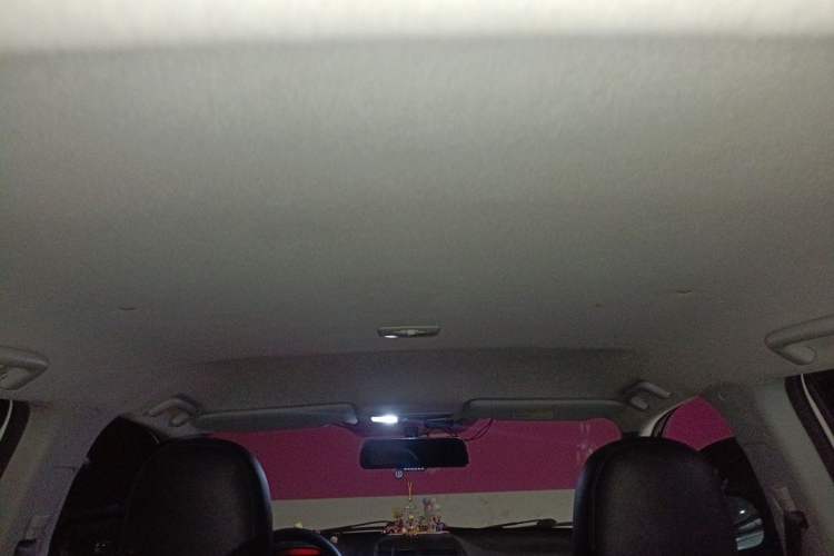 Used Mitsubishi ASX 2013 2.0L CVT Two-Wheel Drive Elite Edition Headliner