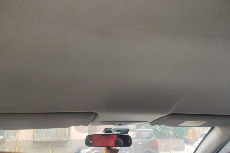 Used Mitsubishi ASX 2013 2.0L CVT Two-Wheel Drive Elite Edition Headliner