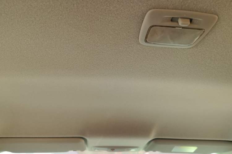 Used Mitsubishi ASX 2013 2.0L CVT Two-Wheel Drive Elite Edition Headliner