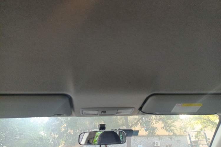 Used Mitsubishi ASX 2013 2.0L CVT Two-Wheel Drive Elite Edition Headliner