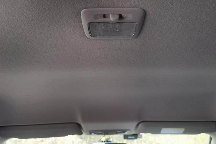 Used Mitsubishi ASX 2013 2.0L CVT Two-Wheel Drive Elite Edition Headliner