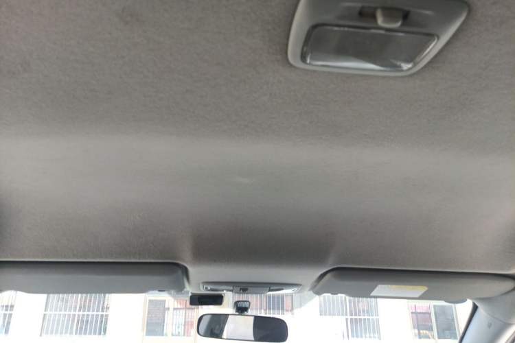 Used Mitsubishi ASX 2013 2.0L CVT Two-Wheel Drive Luxury Edition Headliner