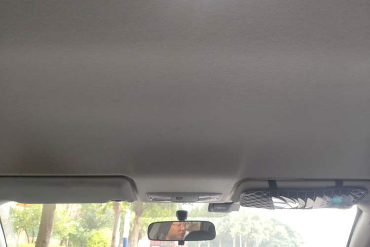 Used Mitsubishi ASX 2013 2.0L CVT Two-Wheel Drive Luxury Edition Headliner