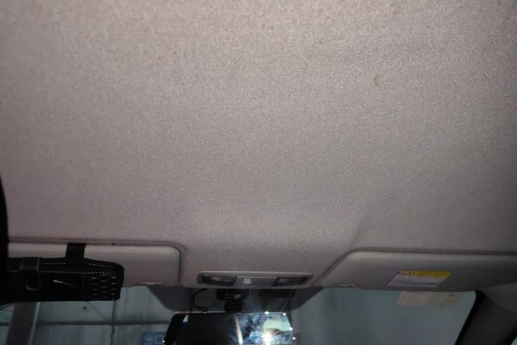 Used Mitsubishi ASX 2013 2.0L CVT Two-Wheel Drive Elite Edition Headliner