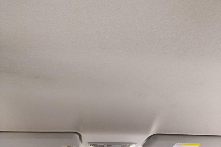 Used Mitsubishi ASX 2013 2.0L CVT Two-Wheel Drive Elite Edition Headliner