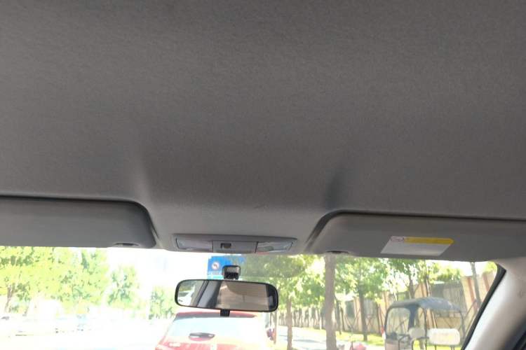 Used Mitsubishi ASX 2013 2.0L CVT Two-Wheel Drive Elite Edition Headliner