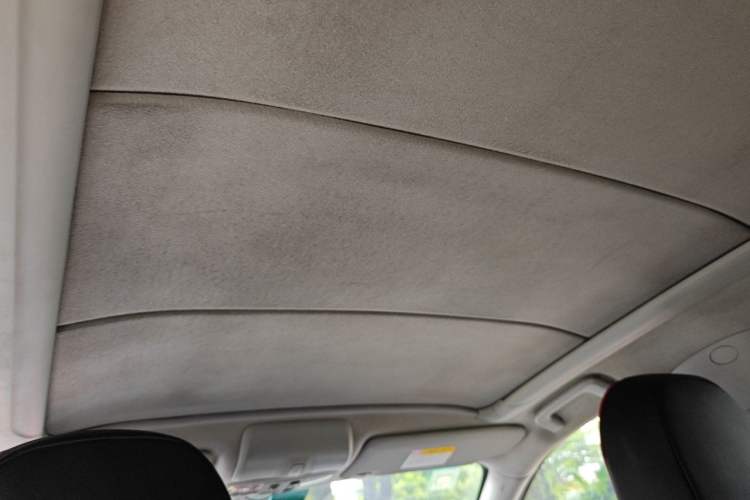 Used Mitsubishi ASX 2013 2.0L CVT Four-Wheel Drive Premium Edition Headliner