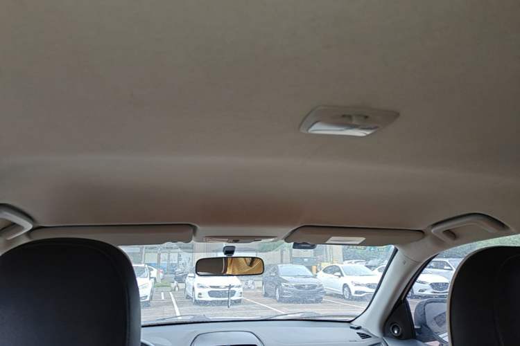 Used Mitsubishi ASX 2013 2.0L CVT Two-Wheel Drive Elite Edition Headliner