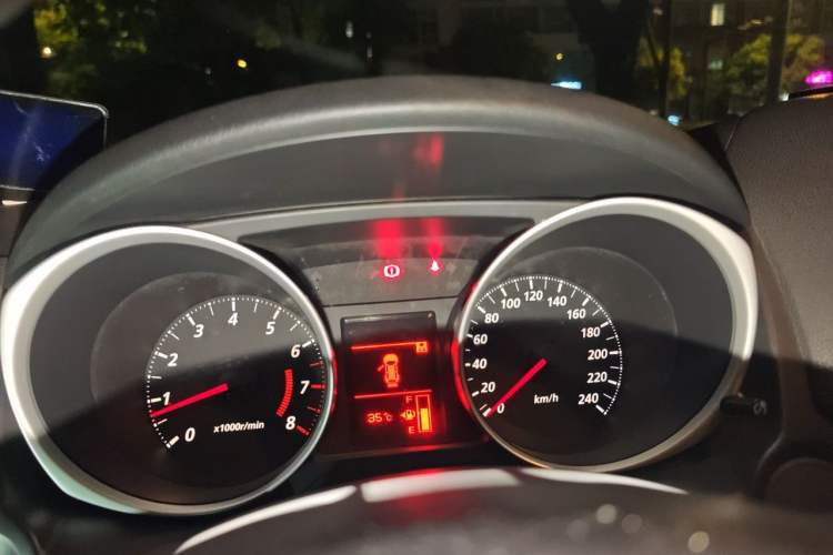 Used Mitsubishi ASX 2013 2.0L Manual Two-Wheel Drive Comfort Edition Instrument Cluster