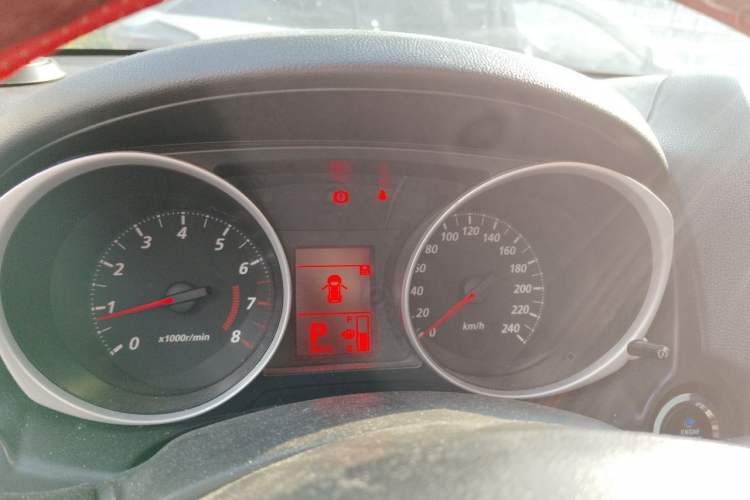 Used Mitsubishi ASX 2013 2.0L CVT Two-Wheel Drive Elite Edition Instrument Cluster
