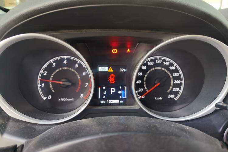 Used Mitsubishi ASX 2013 2.0L CVT Four-Wheel Drive Premium Edition Instrument Cluster