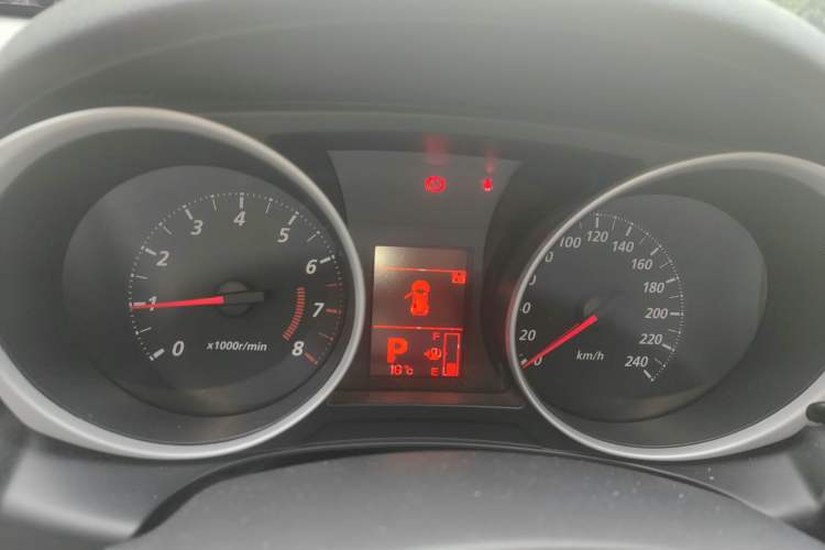 Used Mitsubishi ASX 2013 2.0L CVT Two-Wheel Drive Elite Edition Instrument Cluster