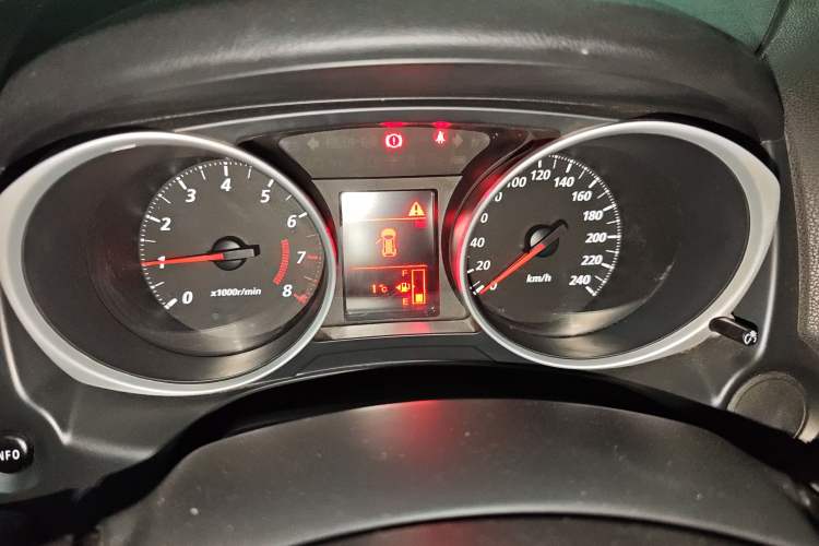 Used Mitsubishi ASX 2013 1.6L Manual Two-Wheel Drive Standard Edition Instrument Cluster