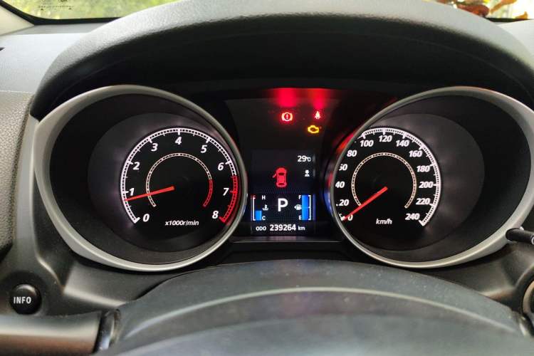 Used Mitsubishi ASX 2013 2.0L CVT Two-Wheel Drive Luxury Edition Instrument Cluster