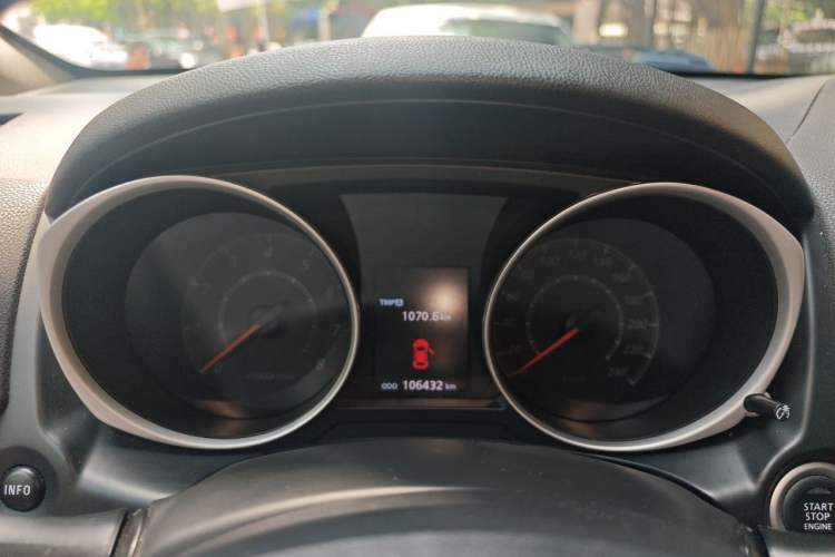 Used Mitsubishi ASX 2013 2.0L CVT Two-Wheel Drive Luxury Edition Instrument Cluster