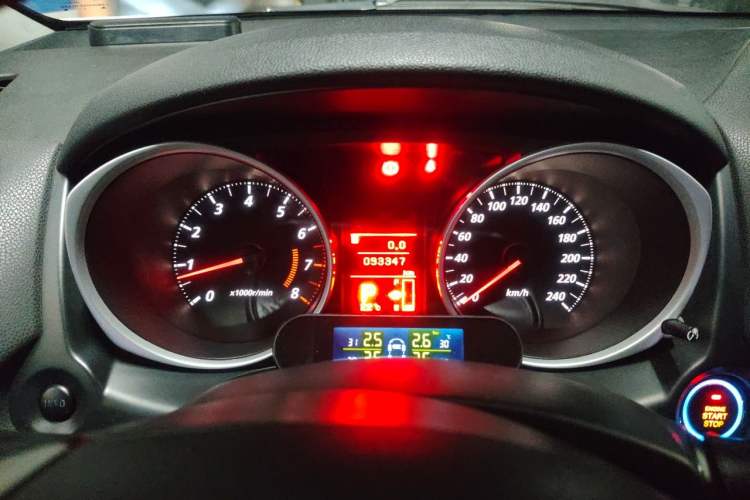 Used Mitsubishi ASX 2013 2.0L CVT Two-Wheel Drive Elite Edition Instrument Cluster