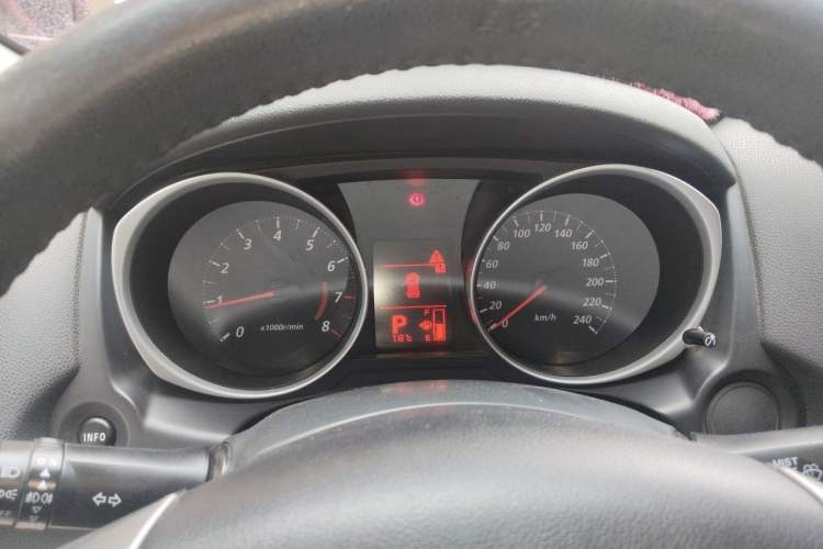 Used Mitsubishi ASX 2013 2.0L CVT Two-Wheel Drive Elite Edition Instrument Cluster