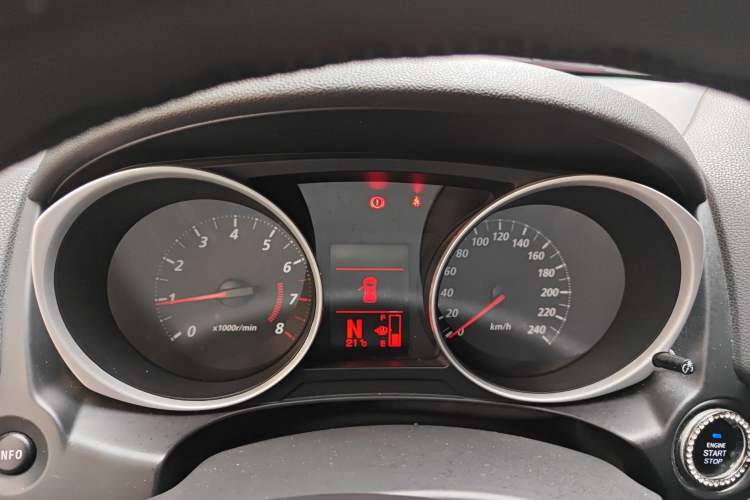 Used Mitsubishi ASX 2013 2.0L CVT Two-Wheel Drive Elite Edition Instrument Cluster