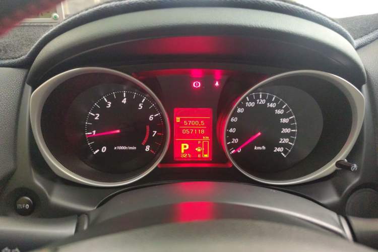 Used Mitsubishi ASX 2013 2.0L CVT Two-Wheel Drive Elite Edition Instrument Cluster