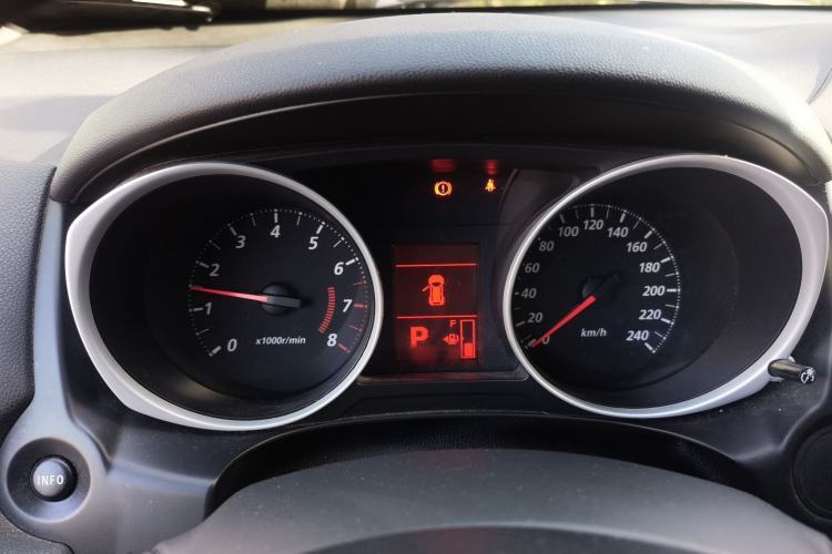 Used Mitsubishi ASX 2013 2.0L CVT Two-Wheel Drive Elite Edition Instrument Cluster