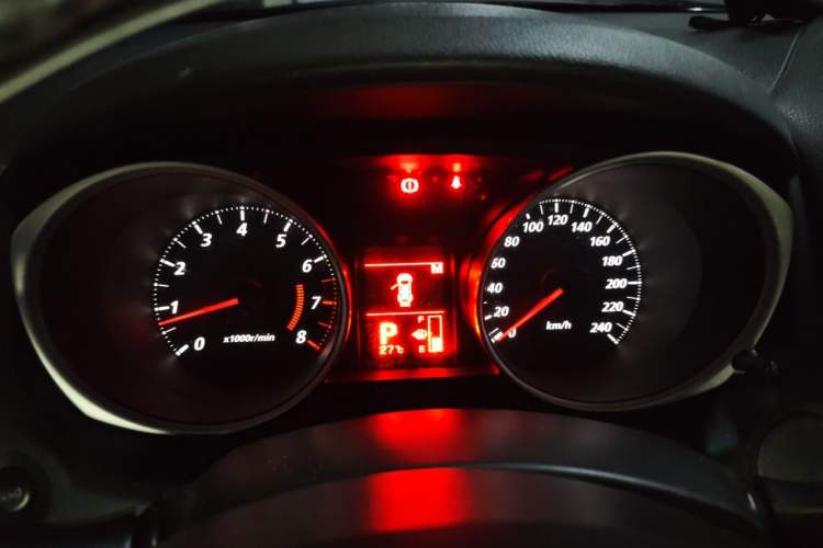 Used Mitsubishi ASX 2013 2.0L CVT Two-Wheel Drive Elite Edition Instrument Cluster
