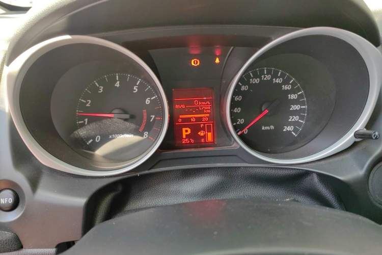 Used Mitsubishi ASX 2013 2.0L CVT Two-Wheel Drive Elite Edition Instrument Cluster