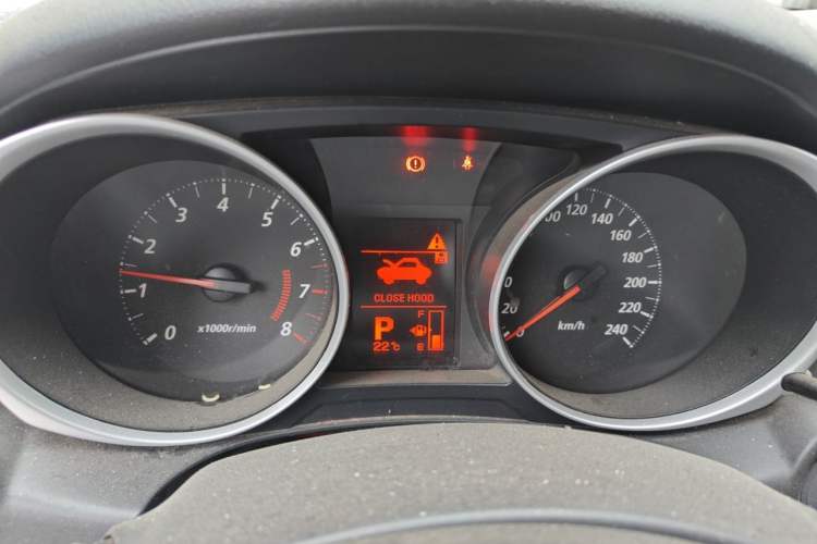 Used Mitsubishi ASX 2013 2.0L CVT Two-Wheel Drive Elite Edition Instrument Cluster