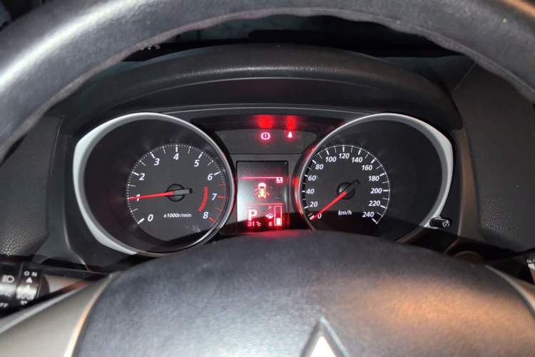 Used Mitsubishi ASX 2013 2.0L CVT Two-Wheel Drive Elite Edition Instrument Cluster