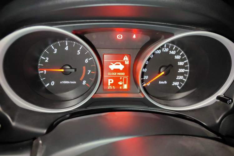 Used Mitsubishi ASX 2013 2.0L CVT Two-Wheel Drive Elite Edition Instrument Cluster