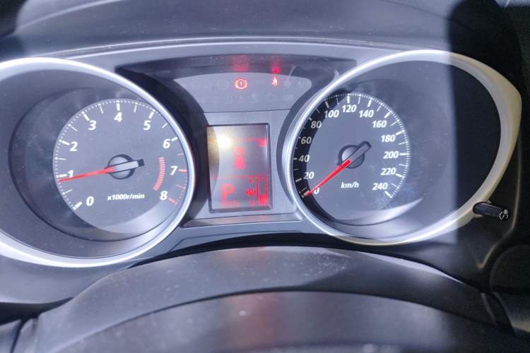 Used Mitsubishi ASX 2013 2.0L CVT Two-Wheel Drive Elite Edition Instrument Cluster