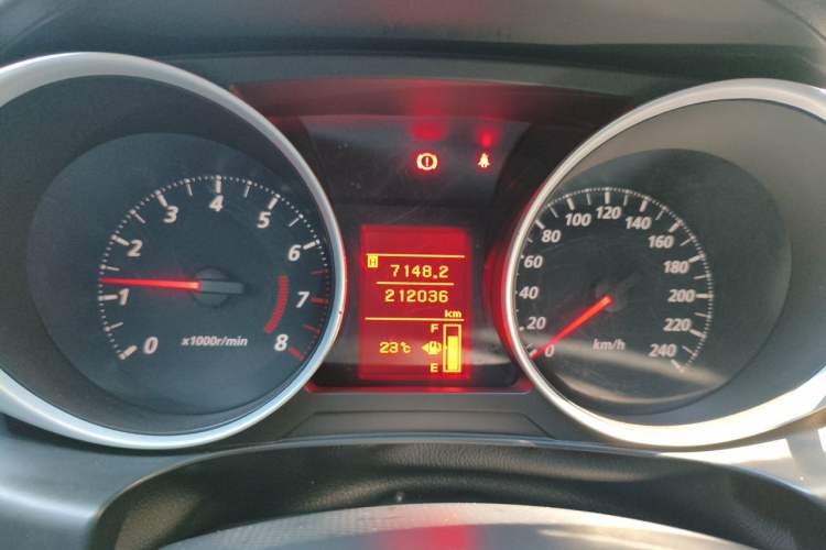 Used Mitsubishi ASX 2013 1.6L Manual Two-Wheel Drive Standard Edition Instrument Cluster