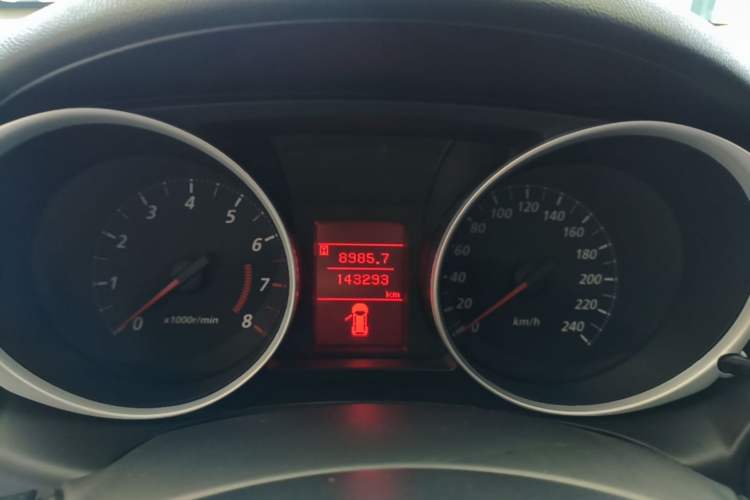 Used Mitsubishi ASX 2013 2.0L CVT Two-Wheel Drive Elite Edition Instrument Cluster