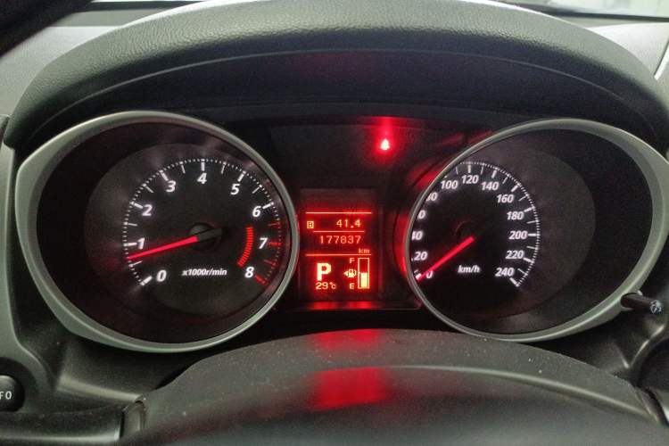 Used Mitsubishi ASX 2013 2.0L CVT Two-Wheel Drive Elite Edition Instrument Cluster