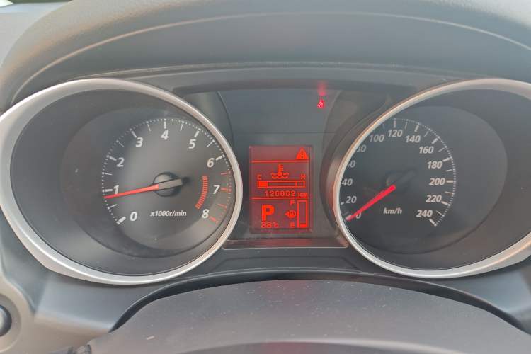 Used Mitsubishi ASX 2013 2.0L CVT Two-Wheel Drive Elite Edition Instrument Cluster