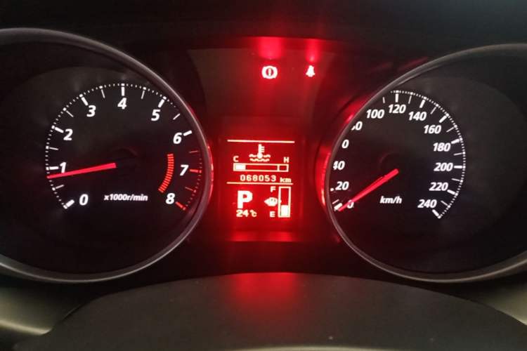 Used Mitsubishi ASX 2013 2.0L CVT Two-Wheel Drive Elite Edition Instrument Cluster