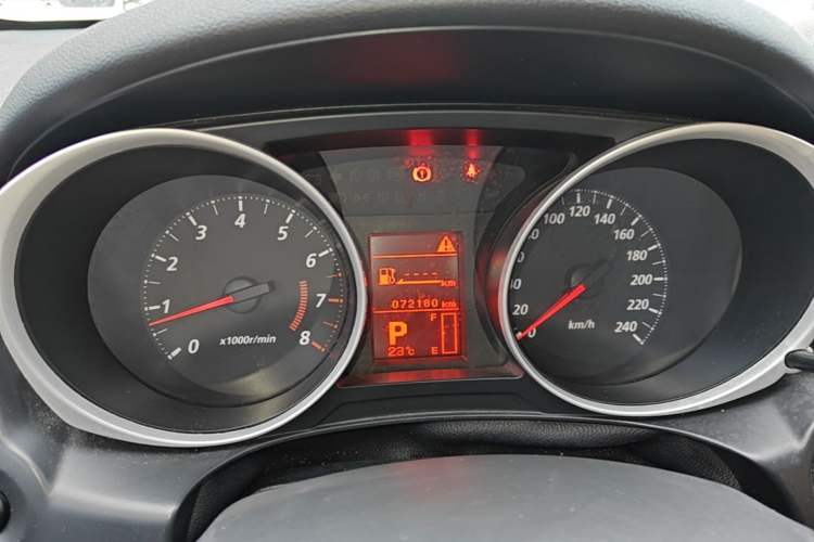 Used Mitsubishi ASX 2013 2.0L CVT Two-Wheel Drive Elite Edition Instrument Cluster