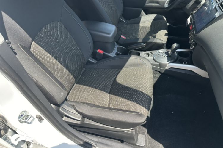 Used Mitsubishi ASX 2013 2.0L CVT Two-Wheel Drive Elite Edition Interior 1