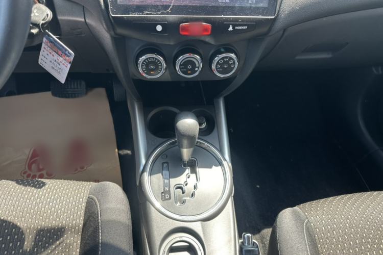 Used Mitsubishi ASX 2013 2.0L CVT Two-Wheel Drive Elite Edition Interior 3