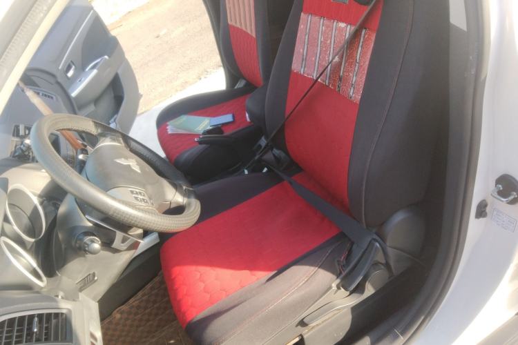 Used Mitsubishi ASX 2013 2.0L CVT Four-Wheel Drive Premium Edition Left Front Seat
