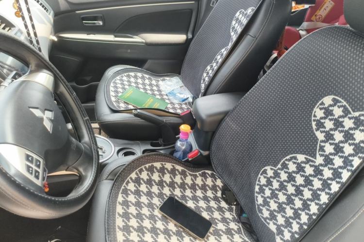 Used Mitsubishi ASX 2013 2.0L CVT Two-Wheel Drive Elite Edition Left Front Seat