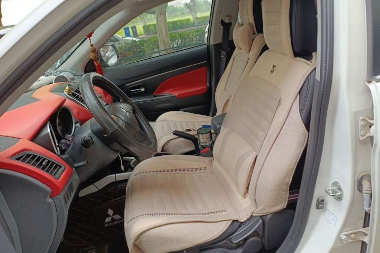 Used Mitsubishi ASX 2013 2.0L CVT Two-Wheel Drive Elite Edition Left Front Seat