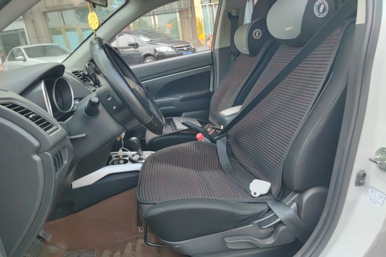 Used Mitsubishi ASX 2013 2.0L CVT Two-Wheel Drive Elite Edition Left Front Seat