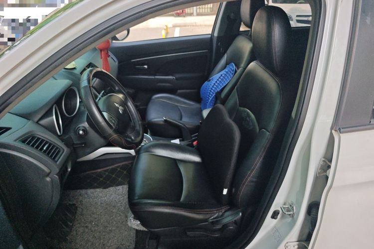 Used Mitsubishi ASX 2013 2.0L CVT Two-Wheel Drive Elite Edition Left Front Seat