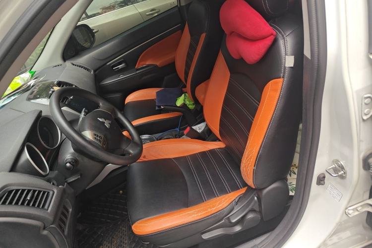 Used Mitsubishi ASX 2013 2.0L CVT Two-Wheel Drive Elite Edition Left Front Seat