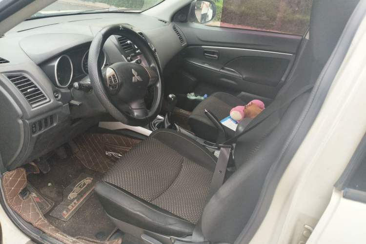 Used Mitsubishi ASX 2013 1.6L Manual Two-Wheel Drive Standard Edition Left Front Seat