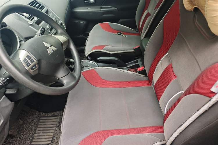 Used Mitsubishi ASX 2013 2.0L CVT Two-Wheel Drive Elite Edition Left Front Seat